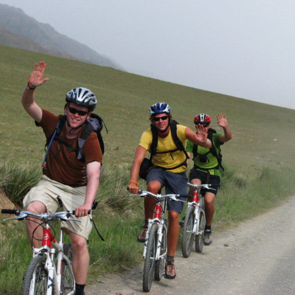 6 DAYS GROUP TOUR BIKING